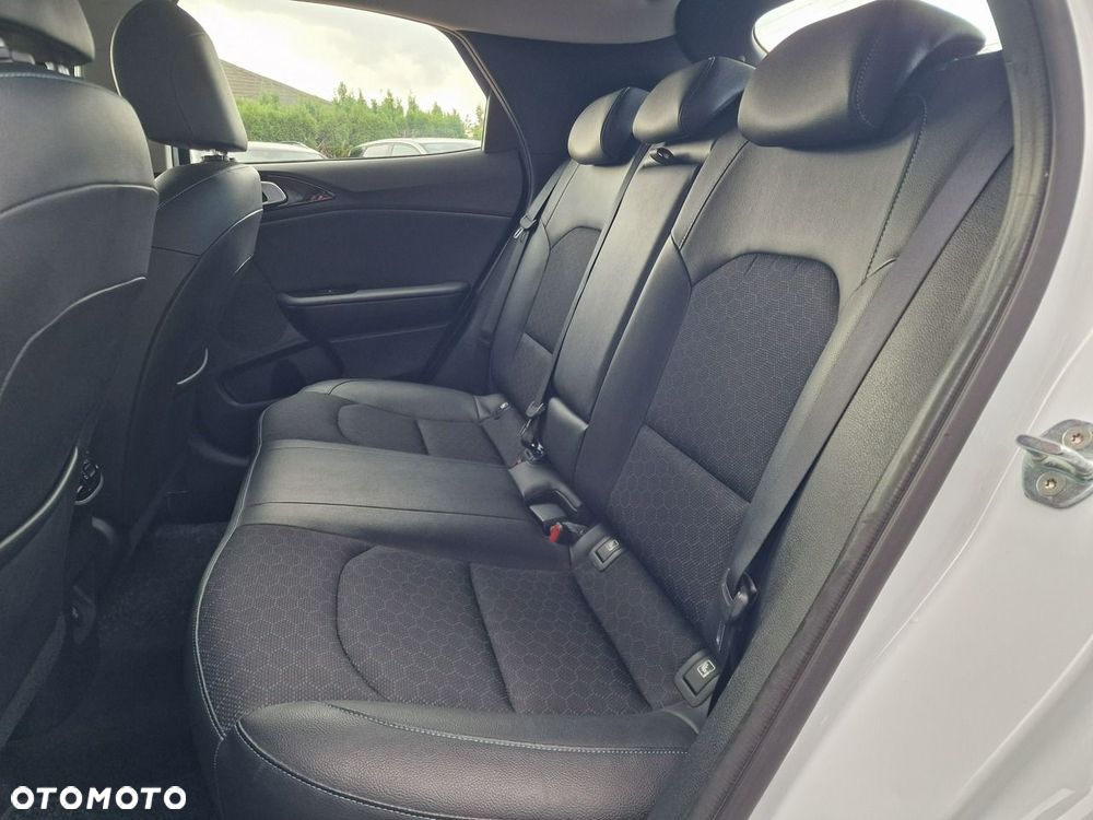 Kia XCeed 1.6 CRDi mHEV L Business Line DCT - 18