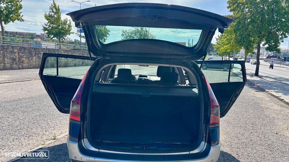 Renault Mégane Break 1.5 dCi Confort - 13