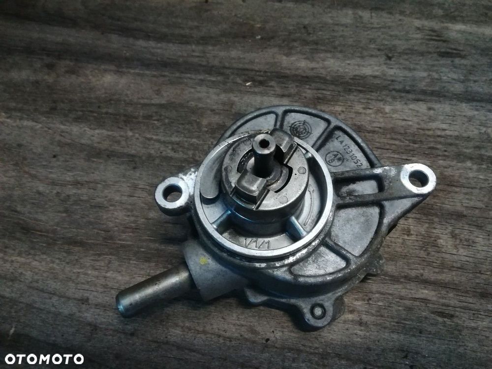 pompa vacum vito viano w639 2.2 cdi a6462300165 - 3