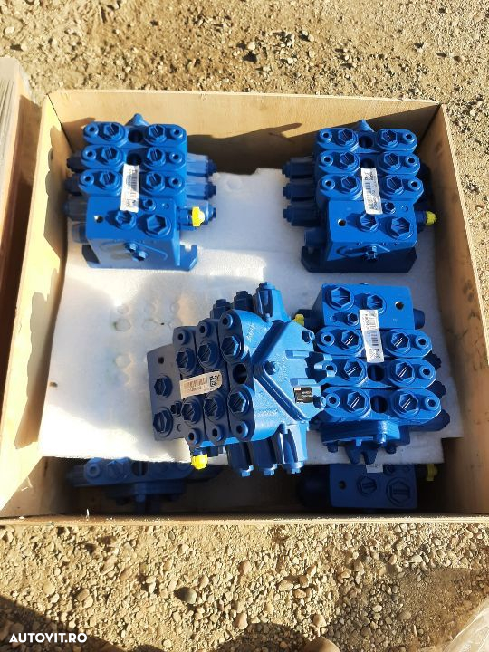 Distribuitor Rexroth cod. R908406533 B - 3