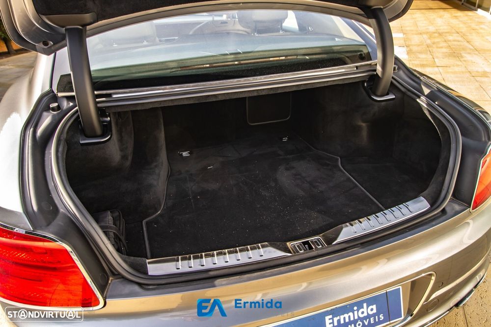 Bentley Flying Spur - 25