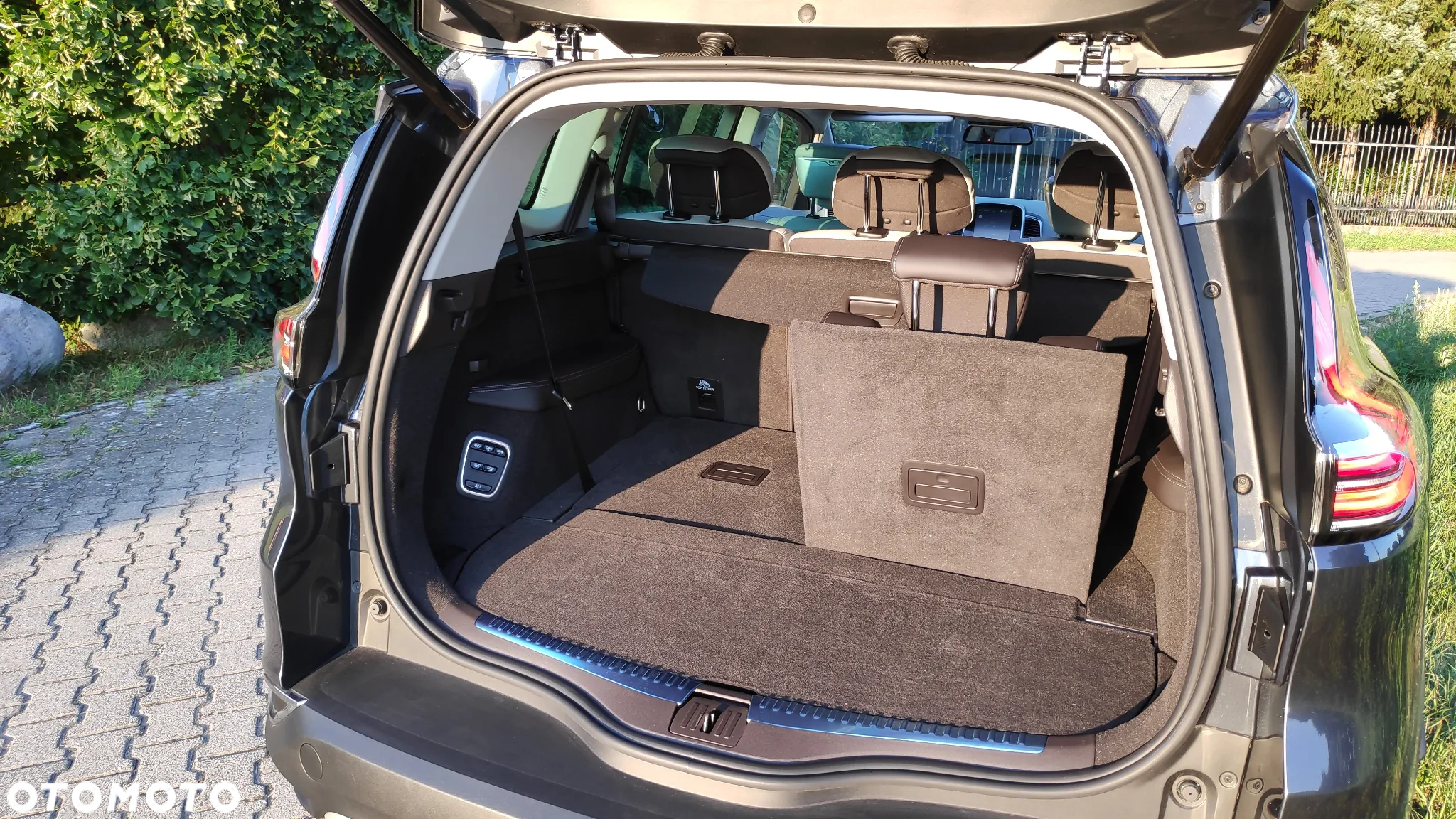 Renault Espace 2.0 Blue dCi Initiale Paris EDC - 18