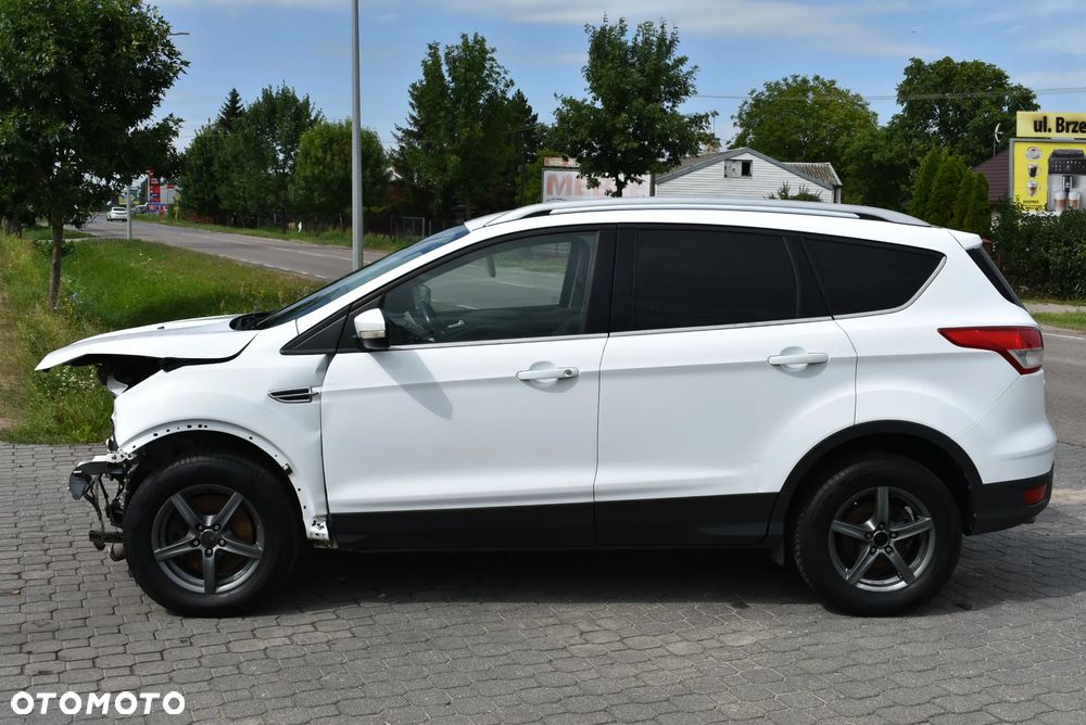 Ford Kuga 2.0 TDCi 4x4 Titanium - 4