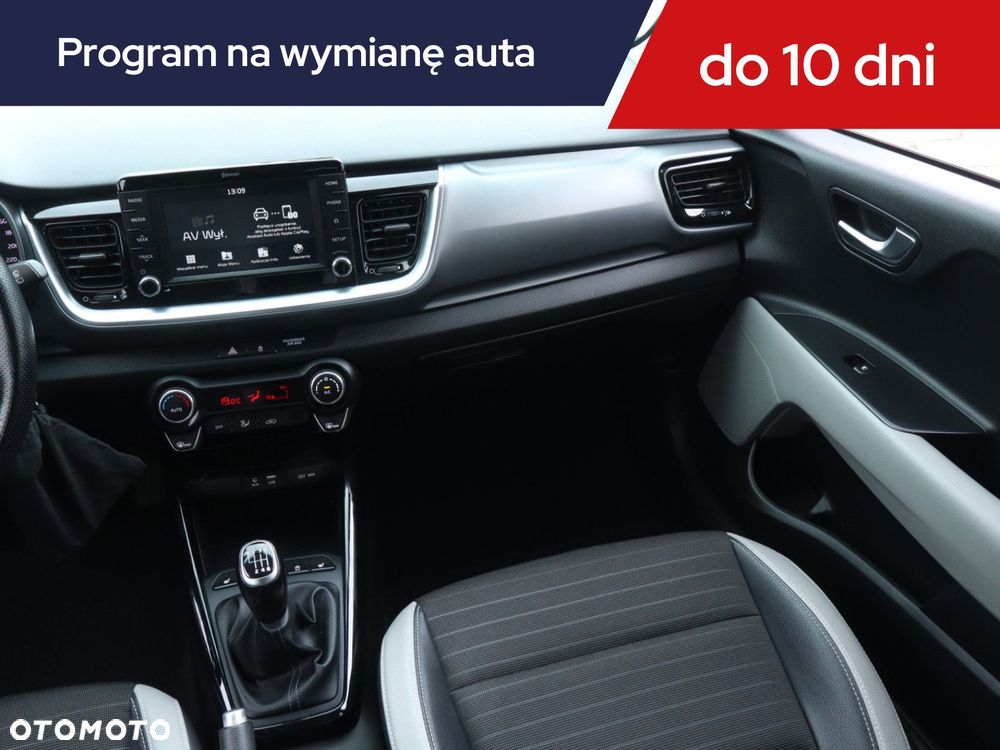 Kia Stonic - 10