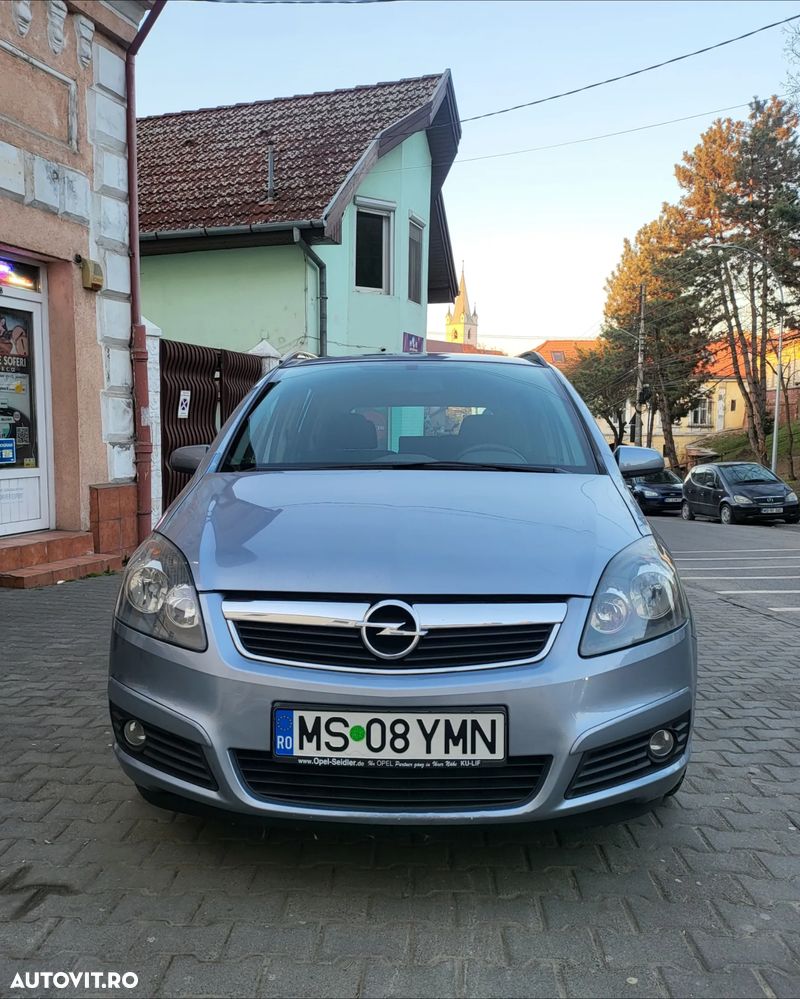 Opel Zafira 1.9 CDTI - 3