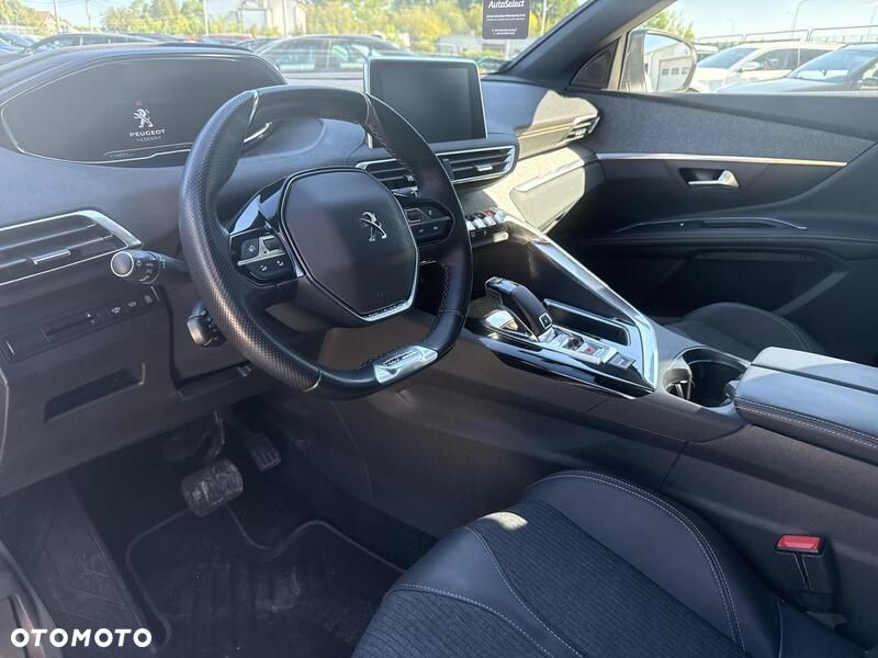 Peugeot 5008 - 10