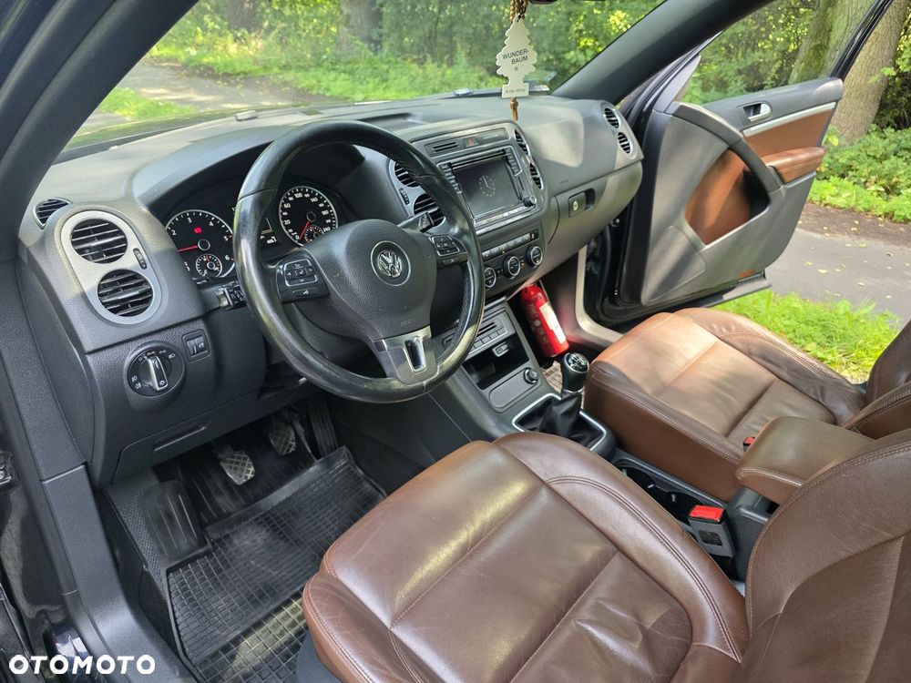 Volkswagen Tiguan 2.0 TDI SCR BlueMotion Technology Lounge Sport & Style - 10