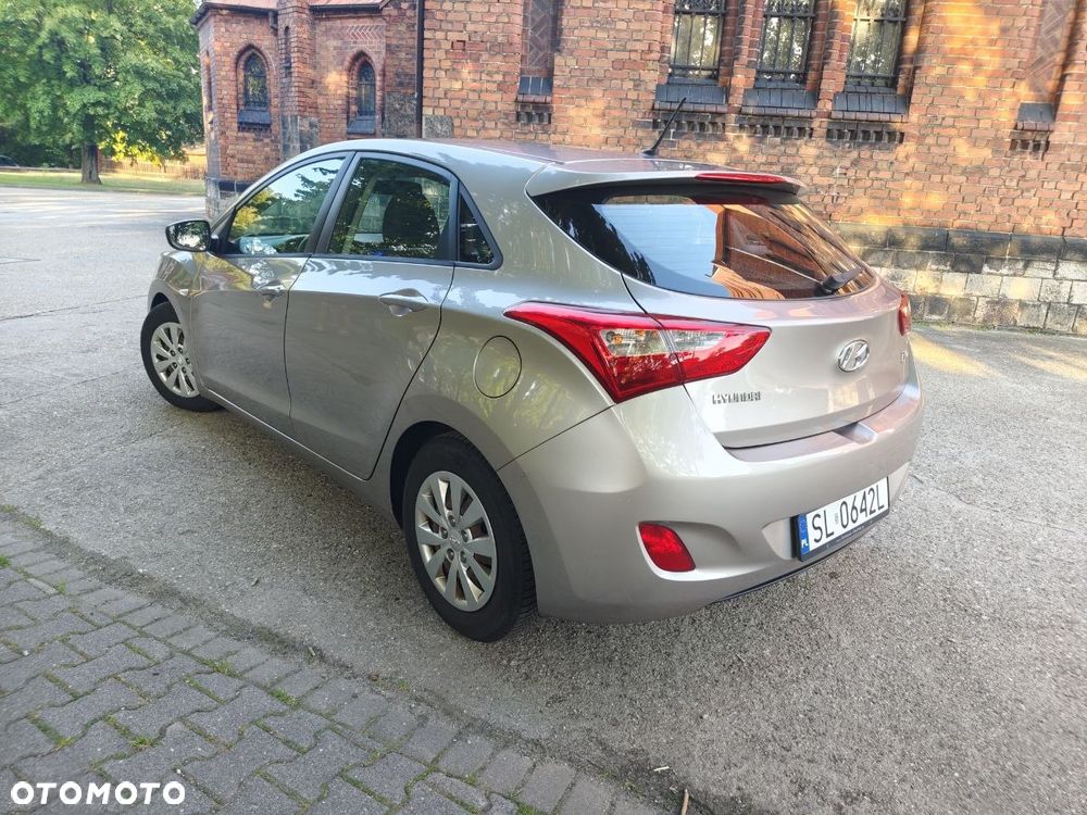 Hyundai i30 1.4 Passion - 18