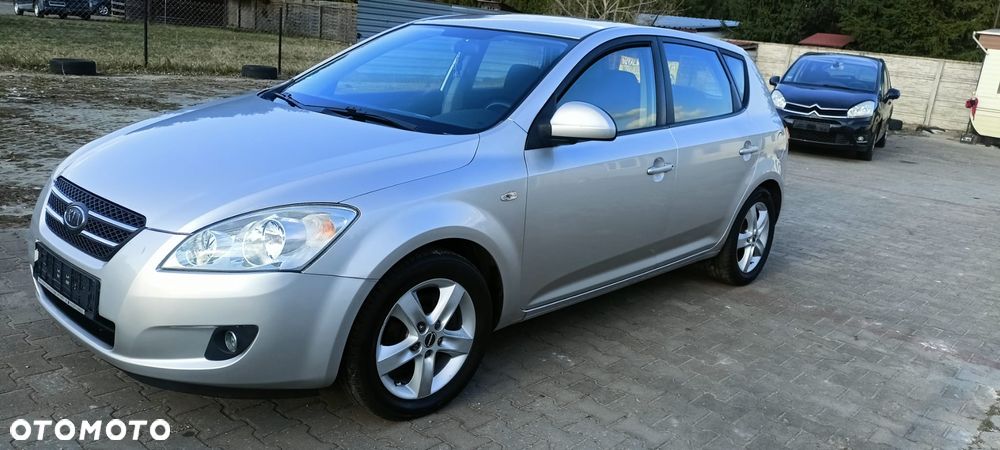 Kia Ceed 1.4 Comfort - 4