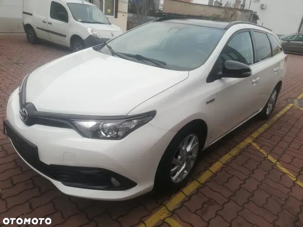 Toyota Auris 1.8 VVT-i Hybrid Automatik Style Selection - 1
