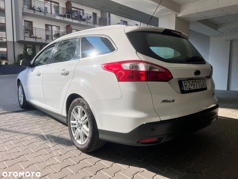 Ford Focus 1.6 SYNC Edition - 24