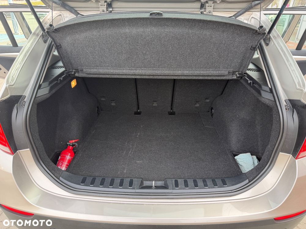 BMW X1 sDrive18i - 33