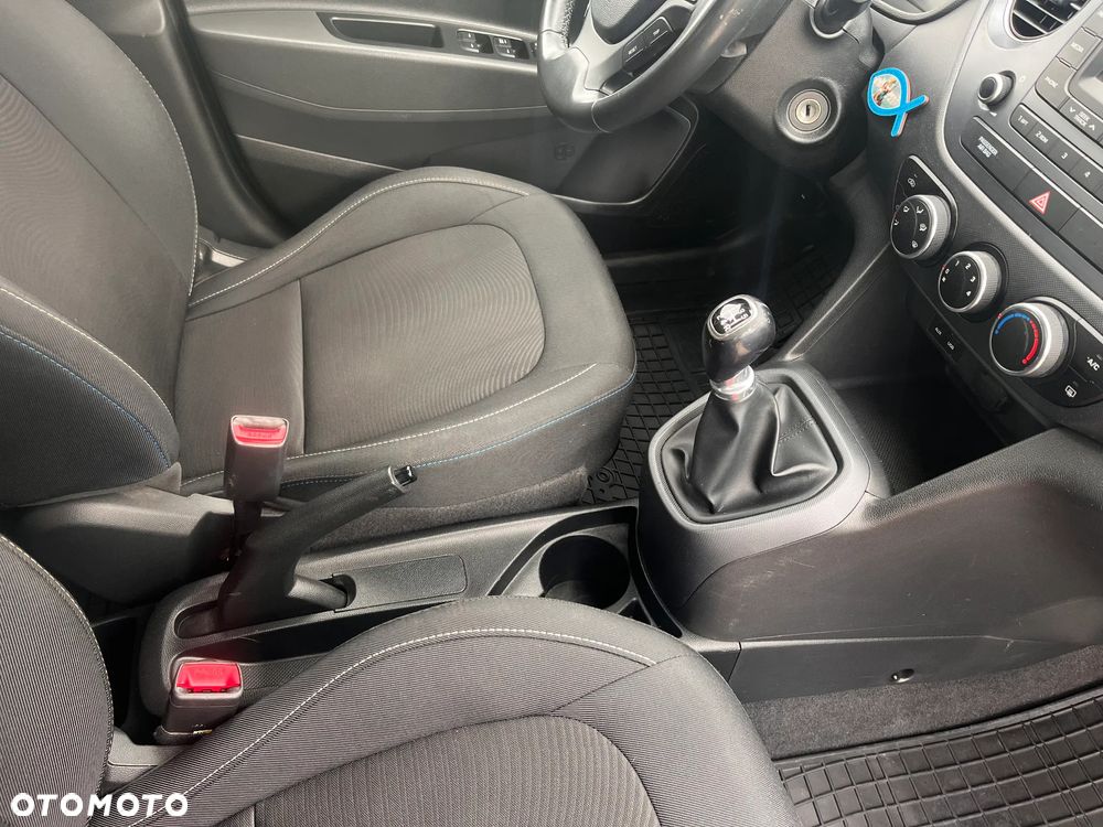 Hyundai i10 - 24