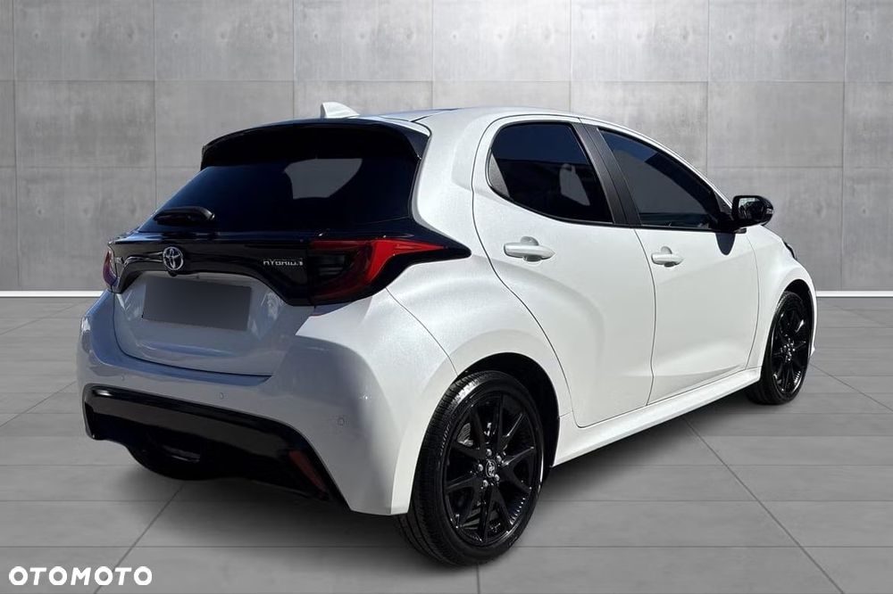 Toyota Yaris Hybrid 1.5 Selection Style - 4