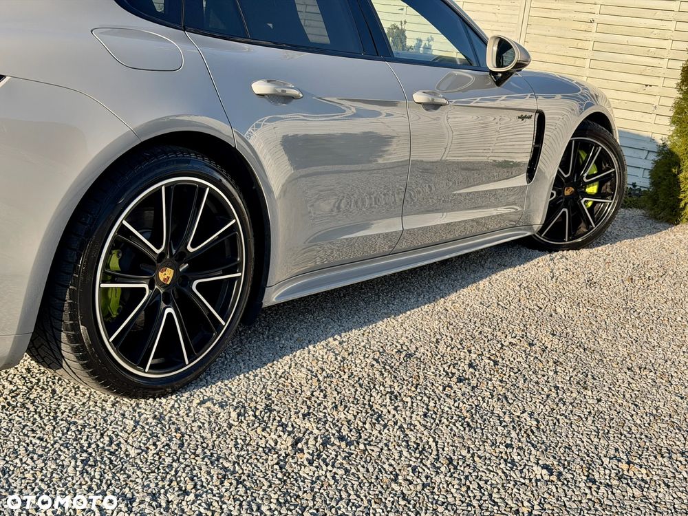 Porsche Panamera 4 E-Hybrid Edition 10 Jahre - 34