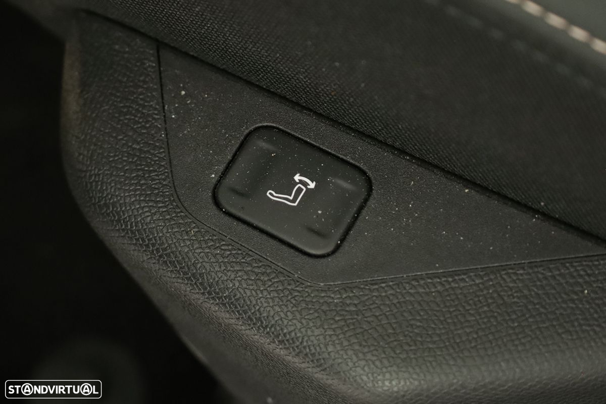 Peugeot 3008 1.2 Hybrid Allure e-DCS6 - 22