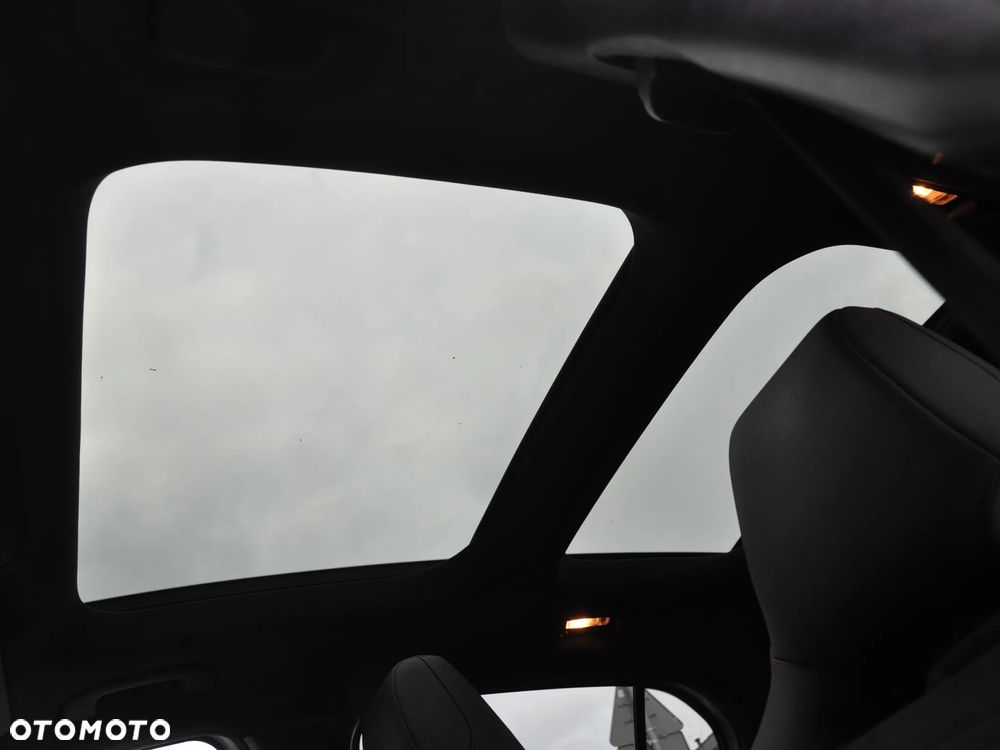 Mercedes-Benz GLA 220 4-Matic AMG Line - 23