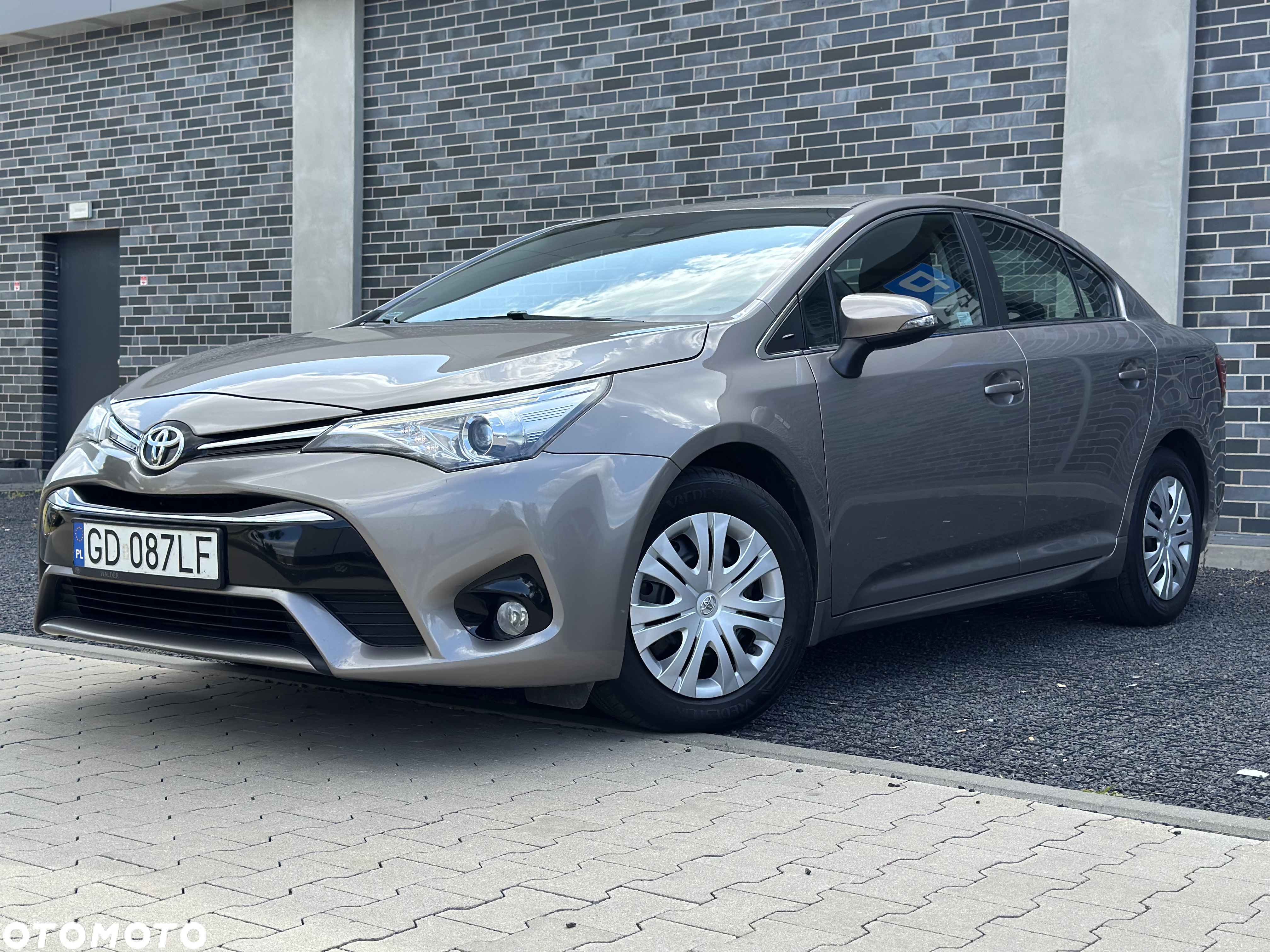 Toyota Avensis 1.6 Active - 5
