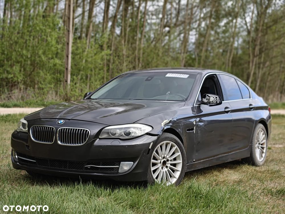 BMW Seria 5 535i Luxury Line - 13