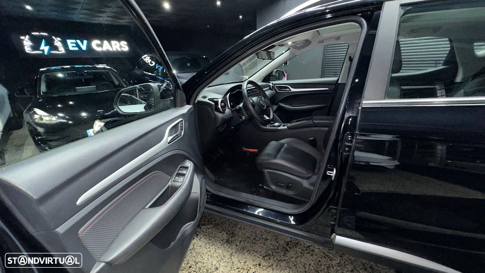 MG ZS EV 50.3 kWh Luxury - 11