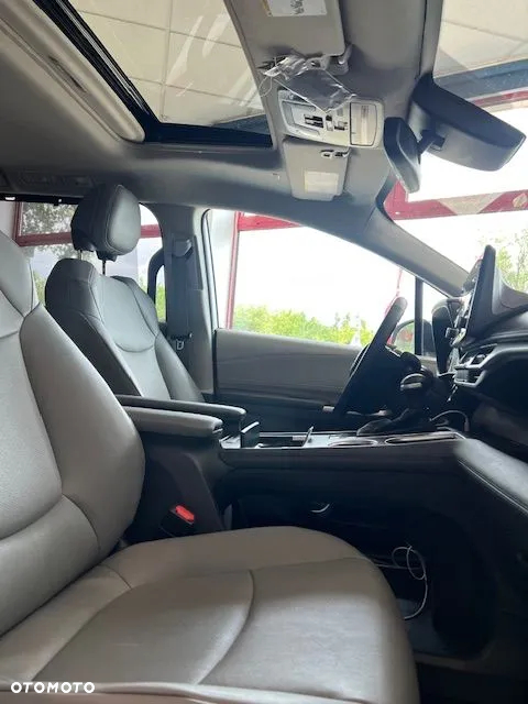 Toyota Sienna - 21