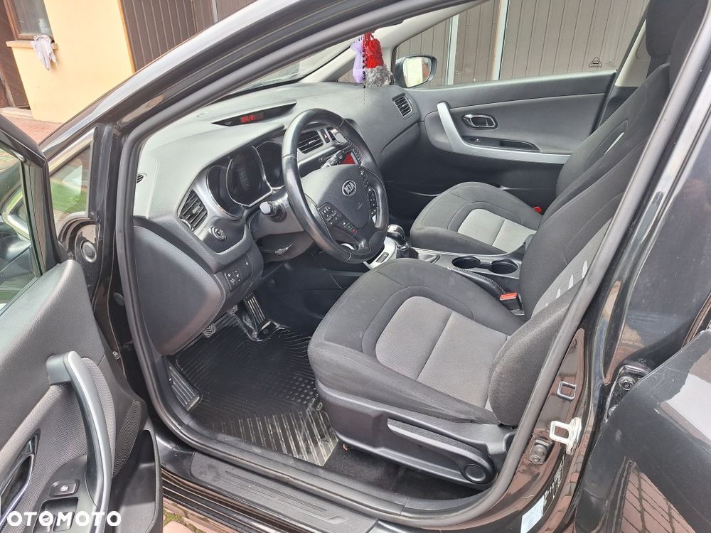 Kia Ceed - 6