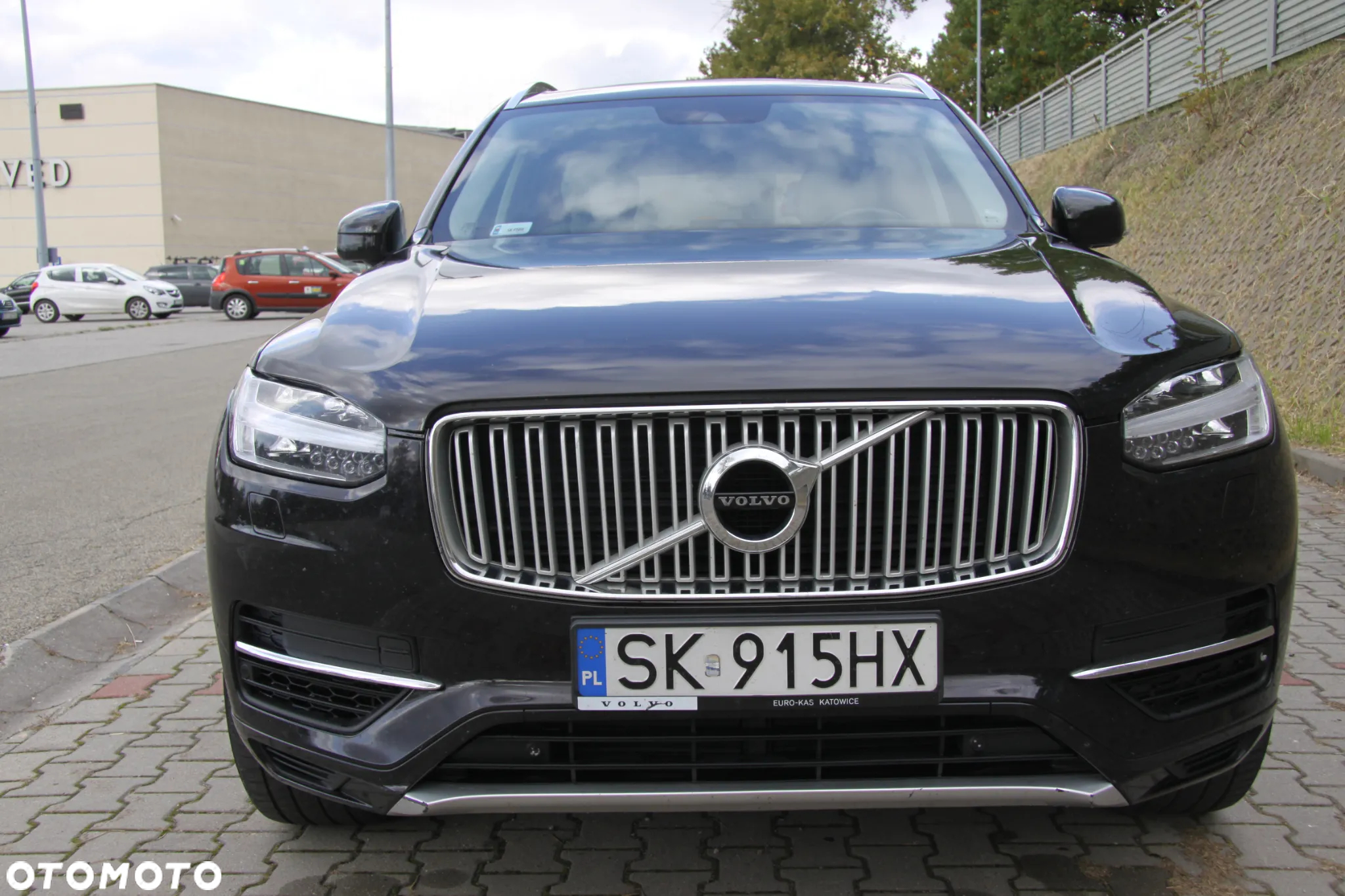Volvo XC 90 T8 AWD Plug-In Hybrid Excellence - 4