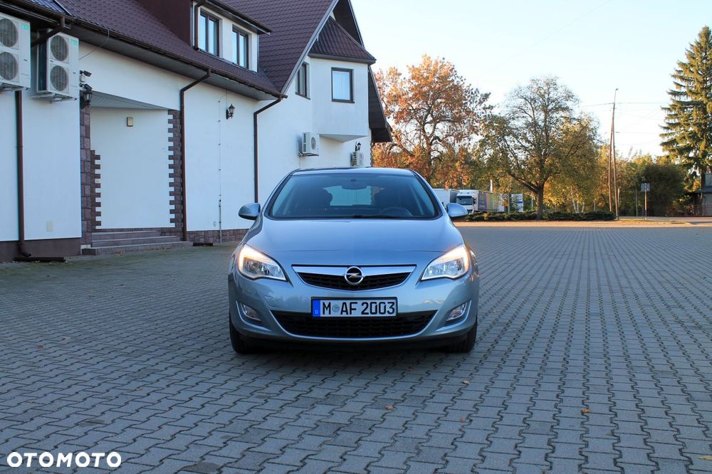 Opel Astra - 14