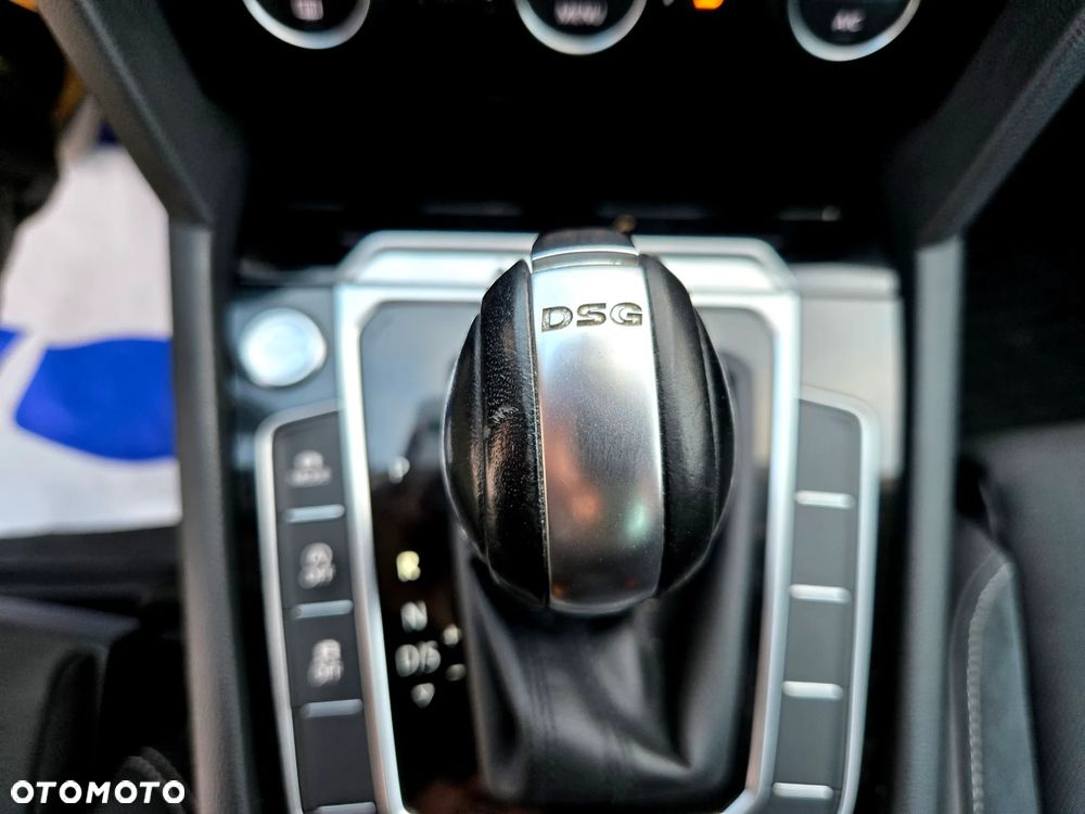 Volkswagen Passat Alltrack 2.0 TDI SCR 4Mot DSG - 36