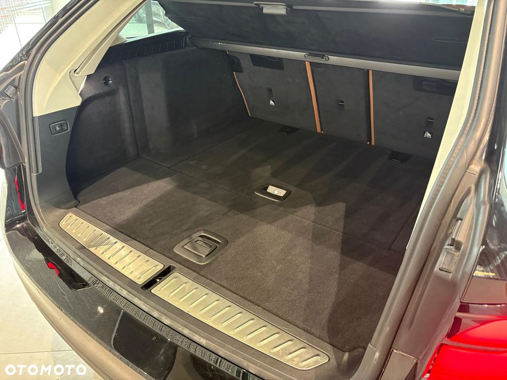 BMW Seria 5 530i xDrive mHEV - 25