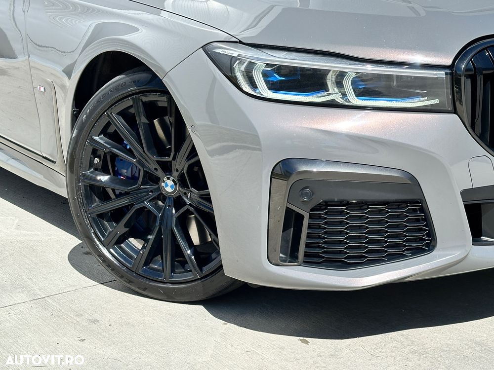 BMW Seria 7 745e - 10