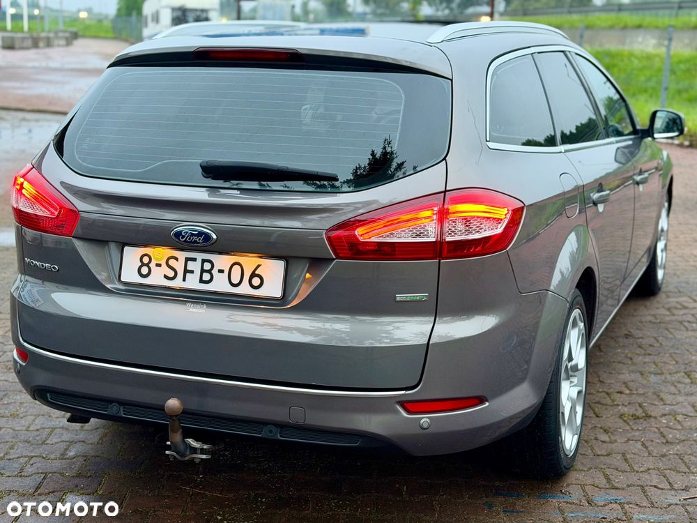 Ford Mondeo 1.6 T Platinium X Plus (Titanium) - 11