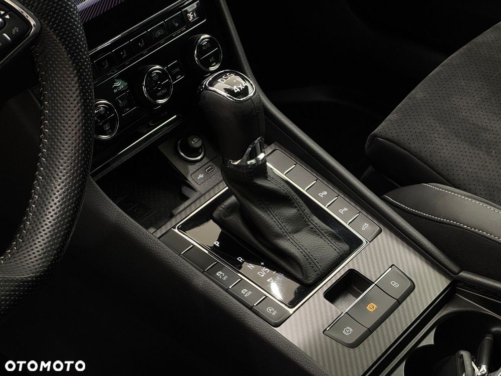 Skoda Superb 2.0 TSI 4x4 Sportline DSG - 9