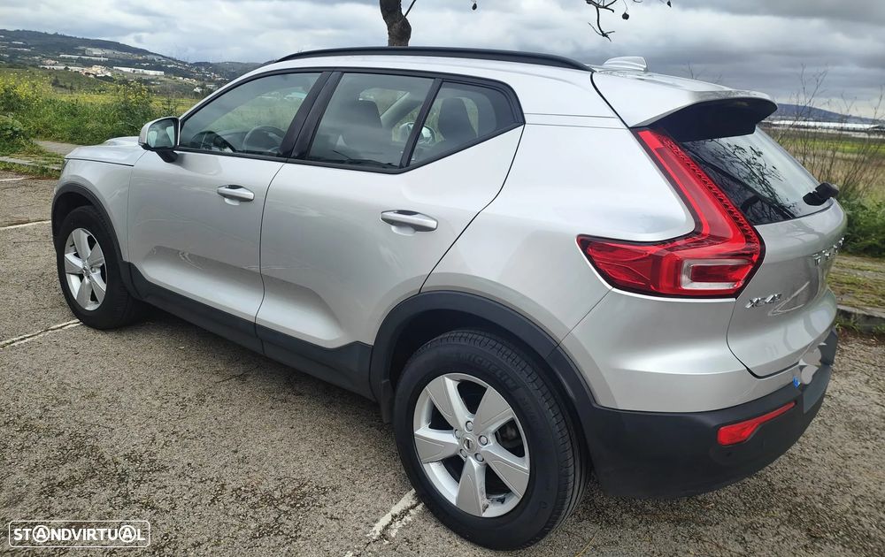 Volvo XC 40 1.5 T3 Tech Edition - 10