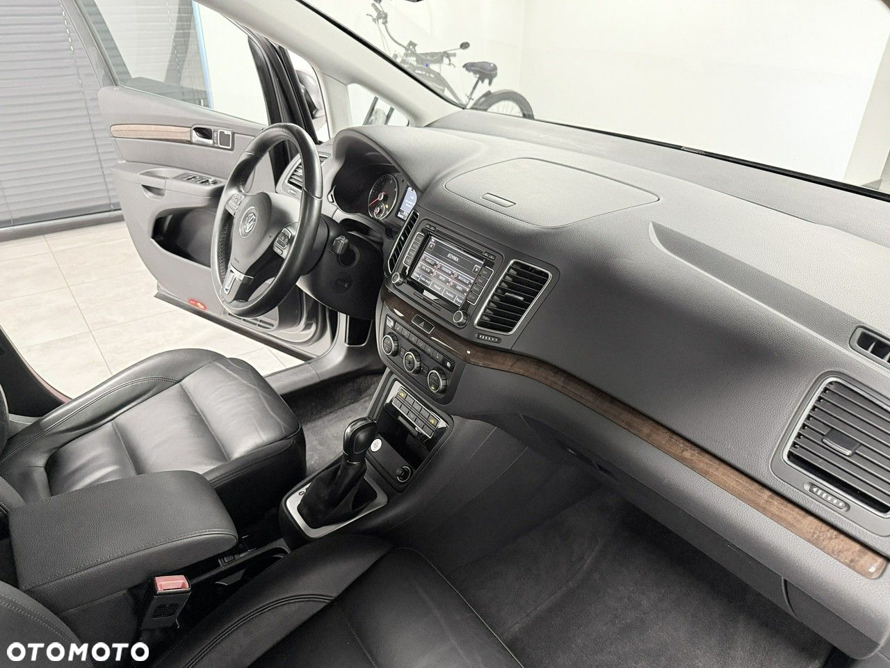 Volkswagen Sharan 2.0 TDI DSG BlueMotion Technology Highline - 29