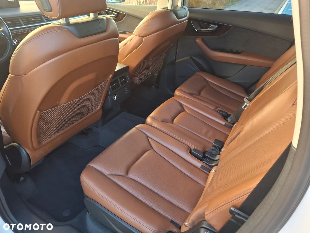 Audi Q7 3.0 TDI ultra Quattro Tiptronic - 5