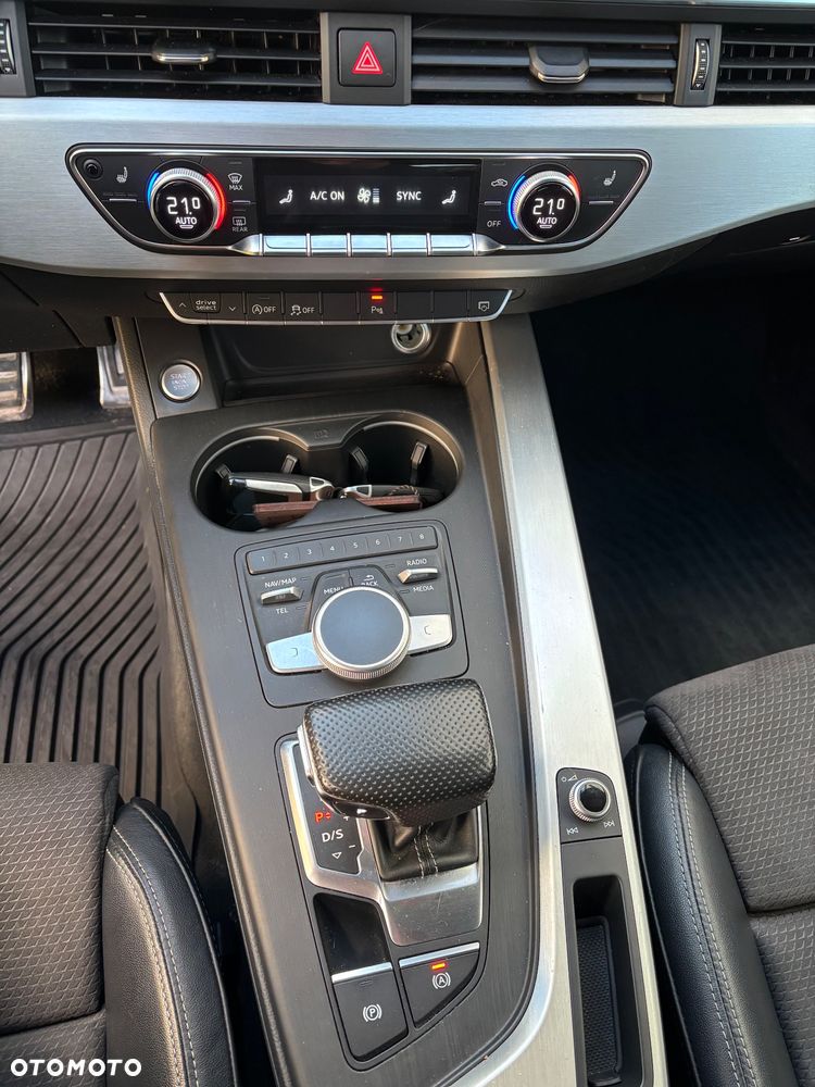 Audi A4 Avant 40 TDI quattro S tronic S line - 33