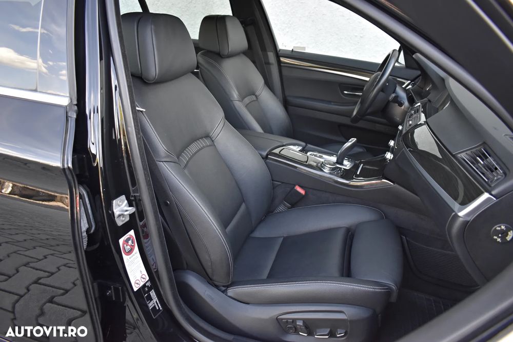 BMW Seria 5 520d Aut. Luxury Line - 12