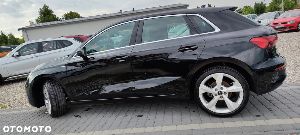 Audi A3 Sportback - 4