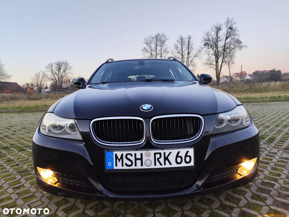 BMW Seria 3 318d - 37