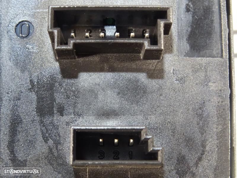 Botão De 4 Piscas Bmw 3 (E90)  61316945652 / 6945652 / 6 945 652 - 5