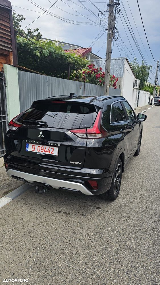 Mitsubishi Eclipse-Cross PHEV Intense+ Black - 17