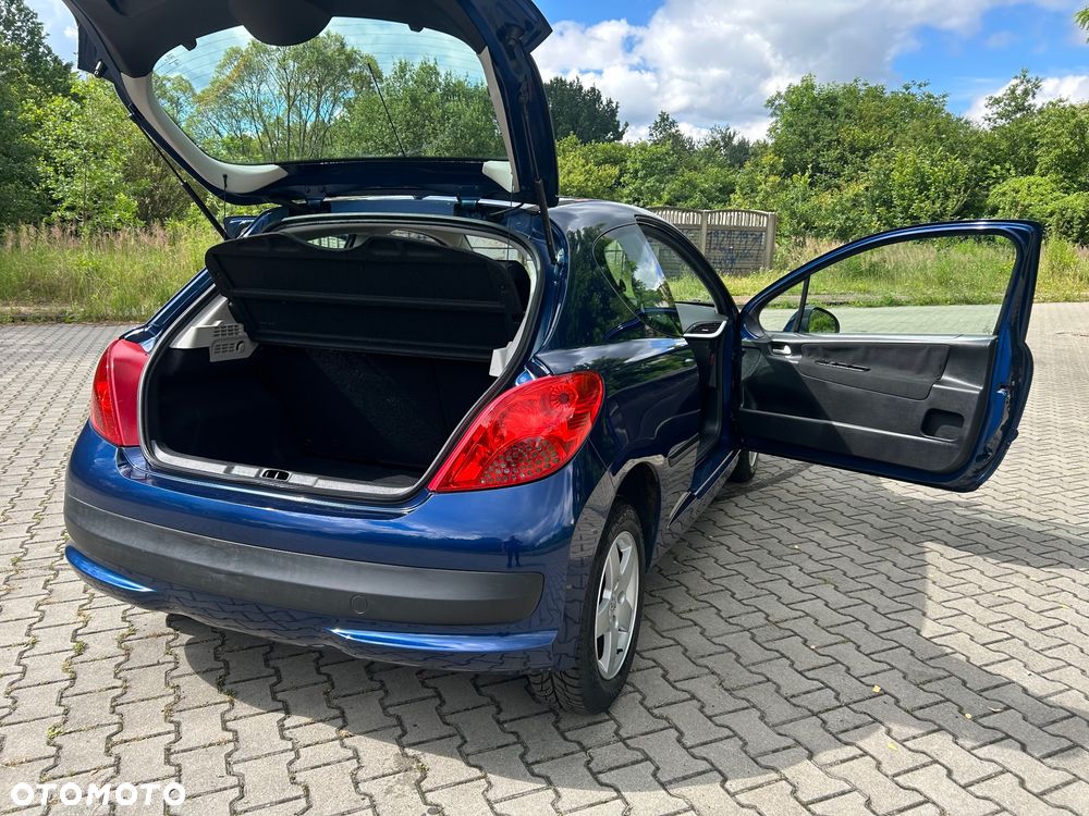 Peugeot 207 1.4 Trendy - 21