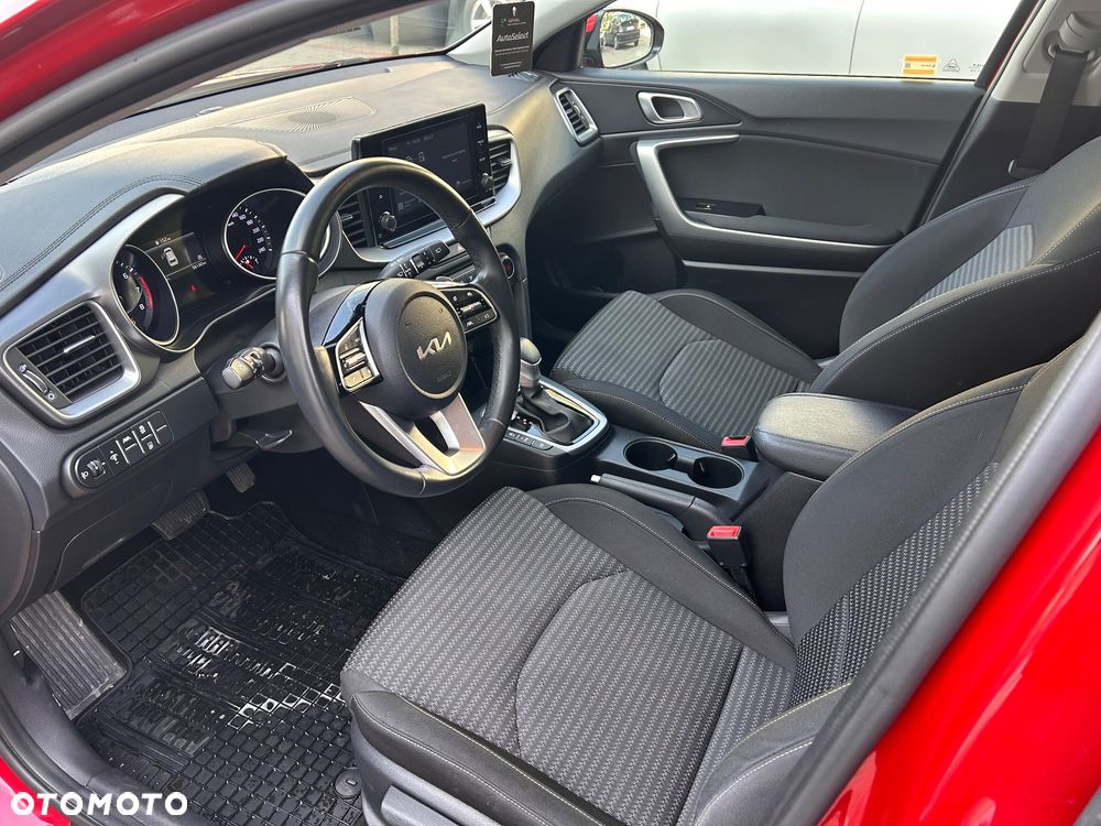 Kia Ceed 1.5 T-GDI M DCT - 24