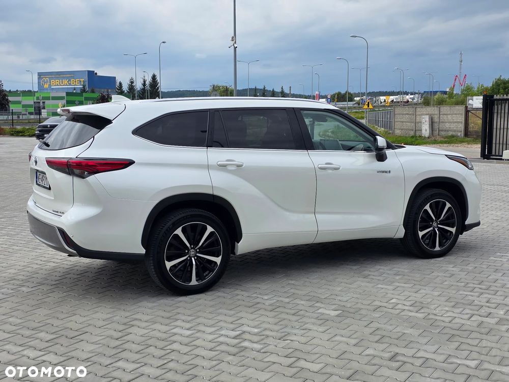 Toyota Highlander 2.5 Hybrid Executive - 29