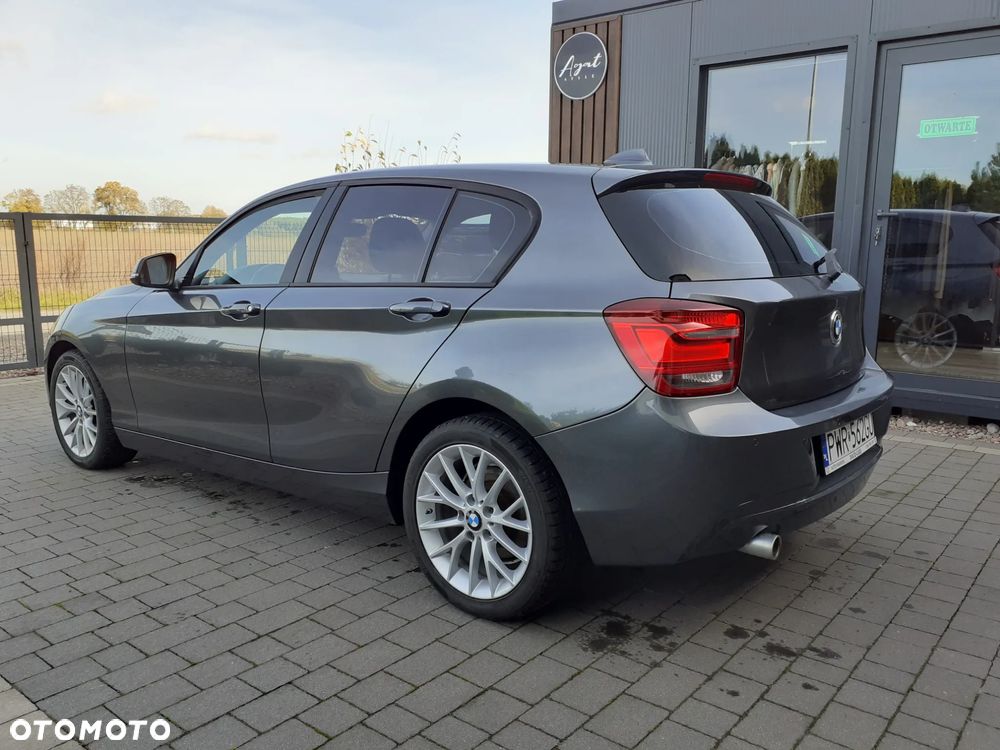 BMW Seria 1 116d Sport Line - 3