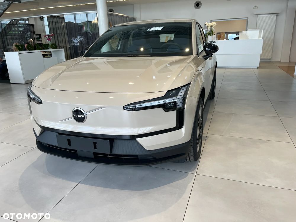 Volvo EX30 51kWh Single Motor Plus - 2