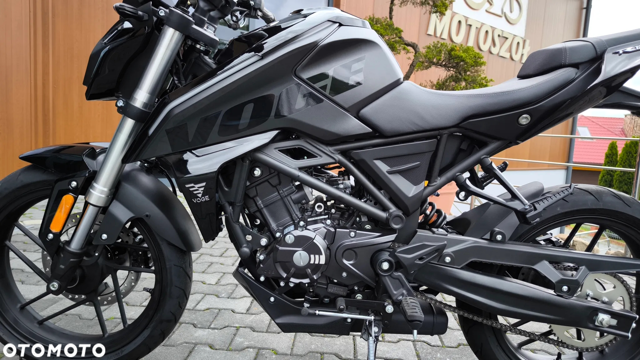 VOGE R125 - 16