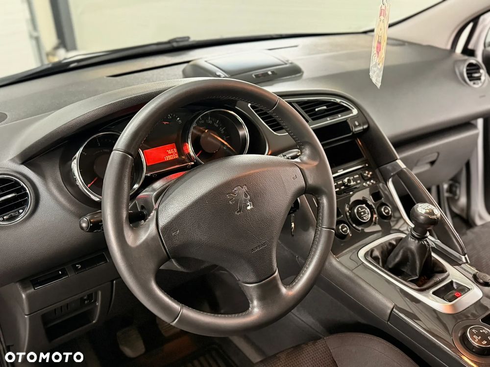 Peugeot 3008 1.6 HDi Premium - 10