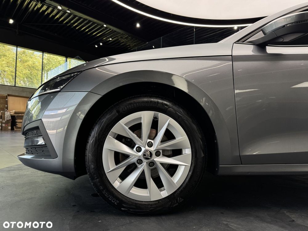 Skoda Octavia 2.0 TDI Ambition DSG - 20